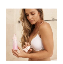 Mother Of Tan Face Tanning Brush -Elemis Shop Face Tanning Brush add2 72011 835 general