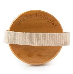 Bathorium The Bathologist Dry Brush -Elemis Shop The Bathologist Dry Brush add2 70255 2113 general