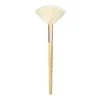Jane Iredale White Fan Brush -Elemis Shop White Fan Brush 11737 2829 detail